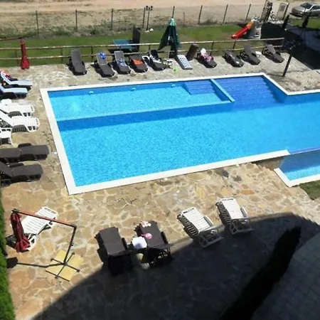Apartament Lovely Studio With Balcony Pool View